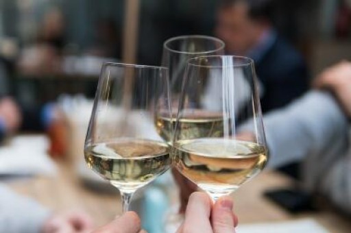 自酿五粮液白酒粮食配方（自酿五粮液白酒粮食配方表）
